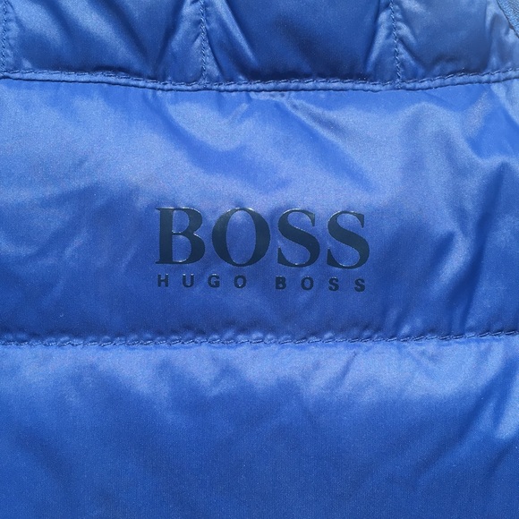 Light Puffer Vest - Picture 2 of 8